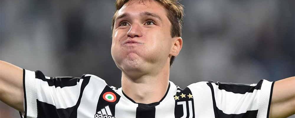 Jika Jadon Sancho Dilepas MU Ingin Mendatangkan Federico Chiesa