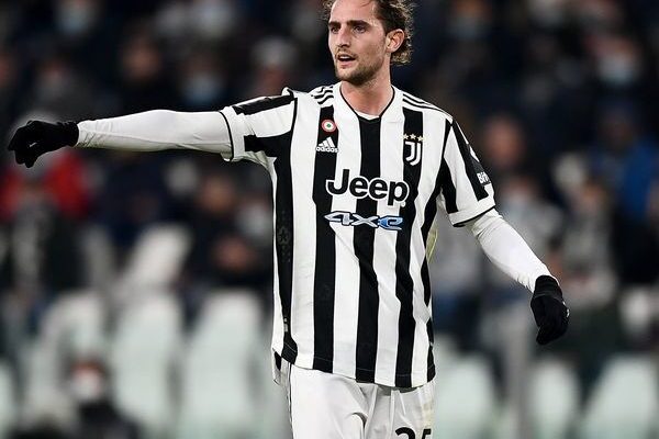 Perang Transfer Manchester United Dan Newcastle United Berebut Gelandang Juventus Adrien Rabiot